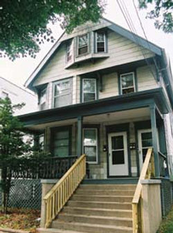 8 N. Franklin St. Exterior